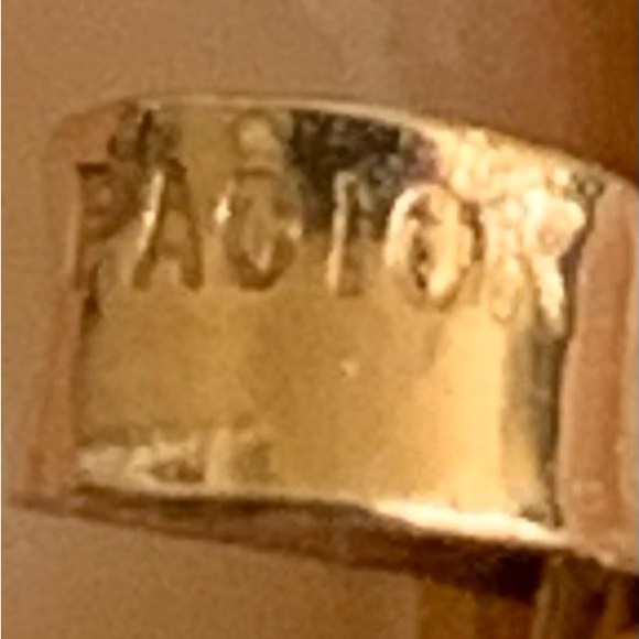 Beautiful 10k gold puffed heart charm/pendant. - Picture 3 of 4